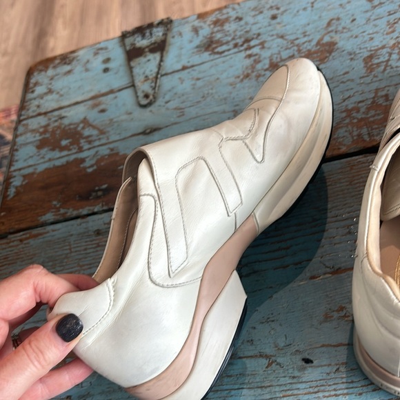 Tod’s White Leather Buckle Detail Sneakers Size 6.5 - Picture 5 of 12